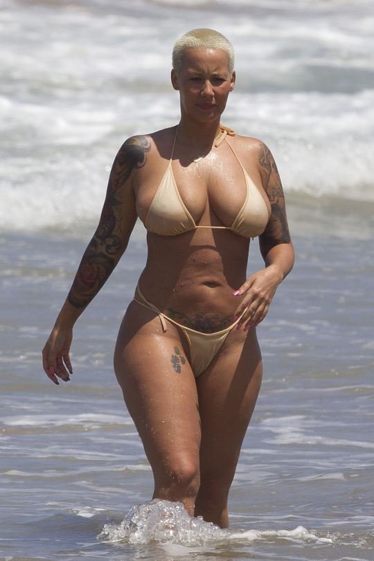 Amber Rose sexy nude pic