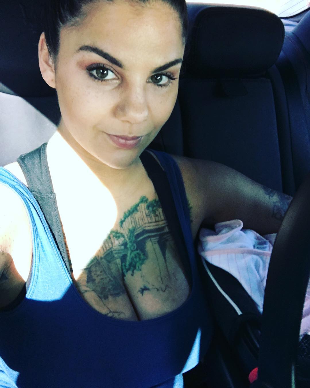 Bonnie Rotten shaved pussy