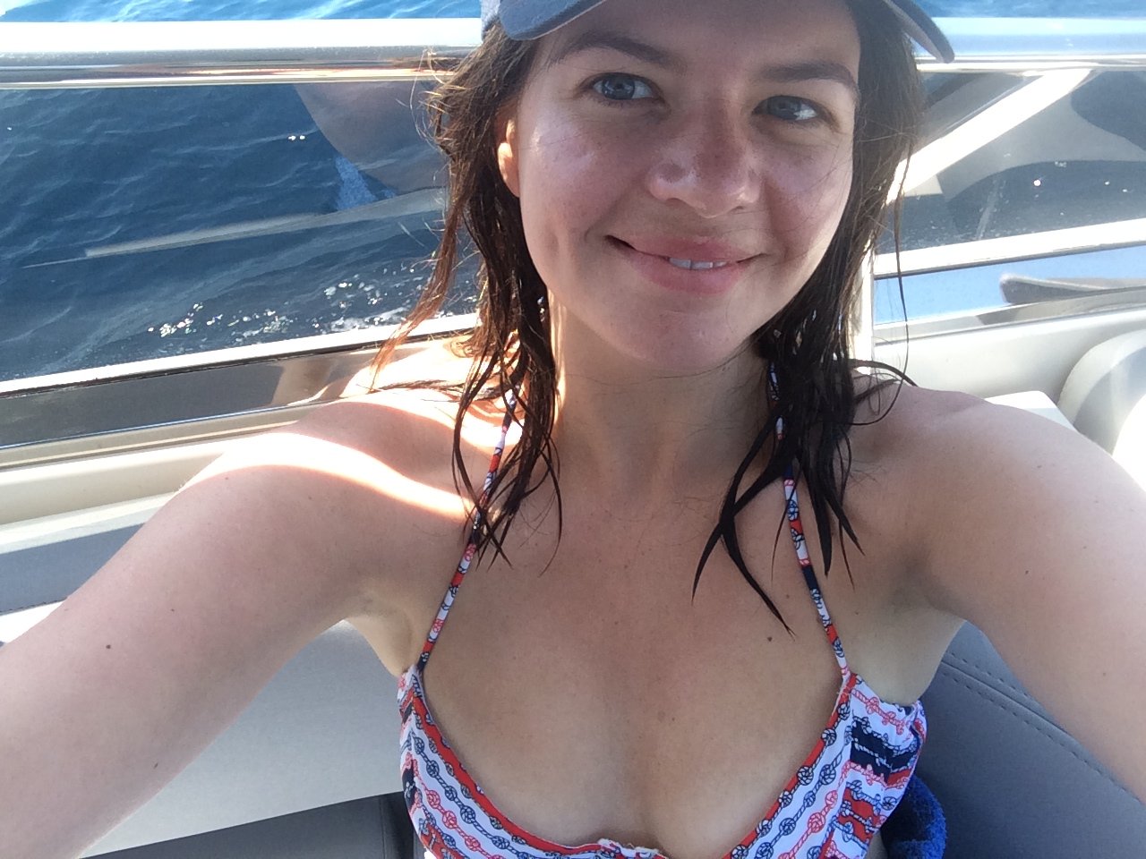Casey Wilson sexy nude pic
