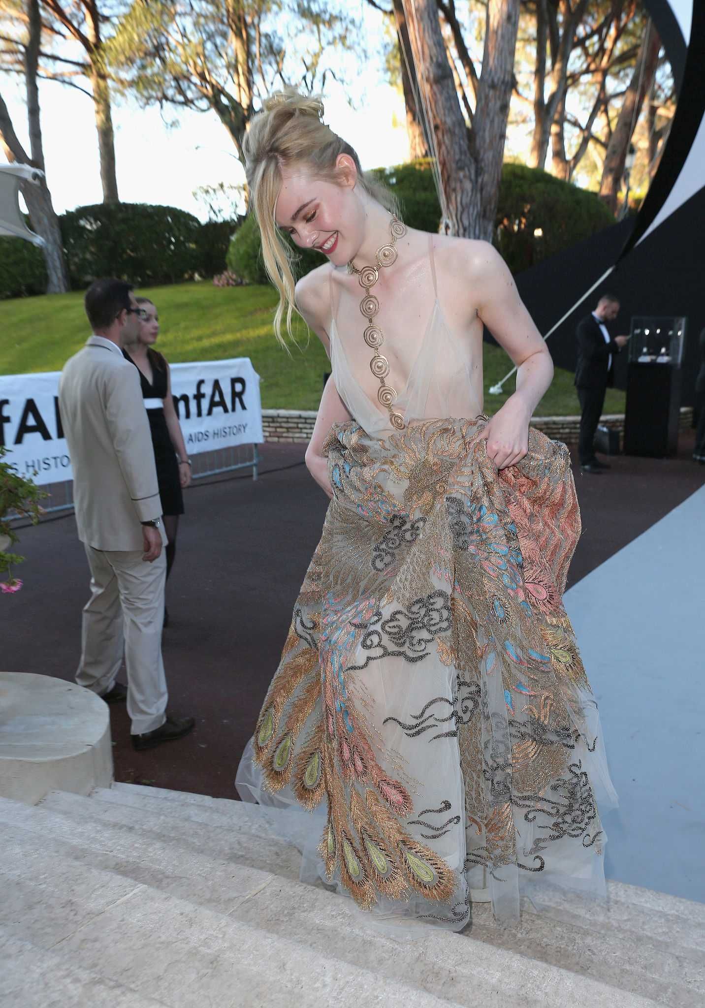 Elle Fanning sexy nude pic