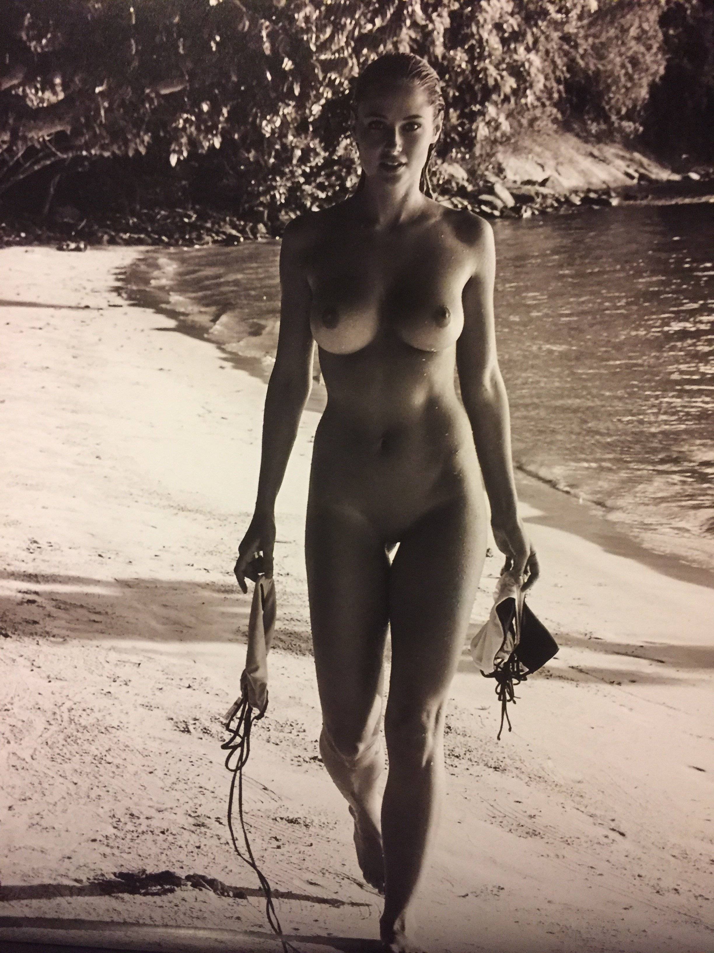 Genevieve Morton naked