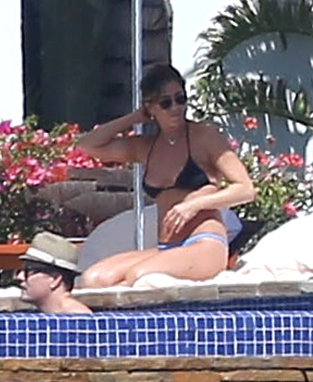 Jennifer Aniston nude photos