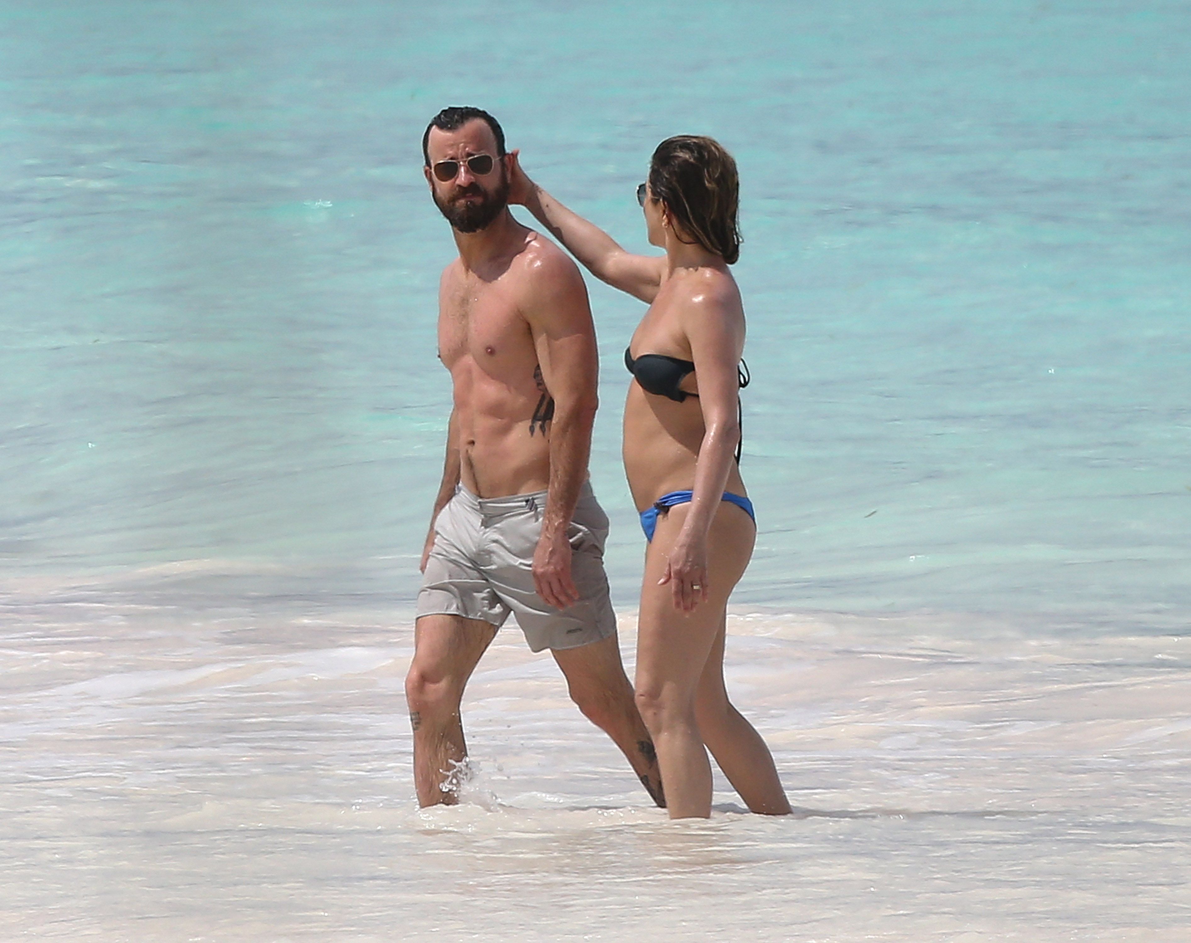 Jennifer Aniston topless