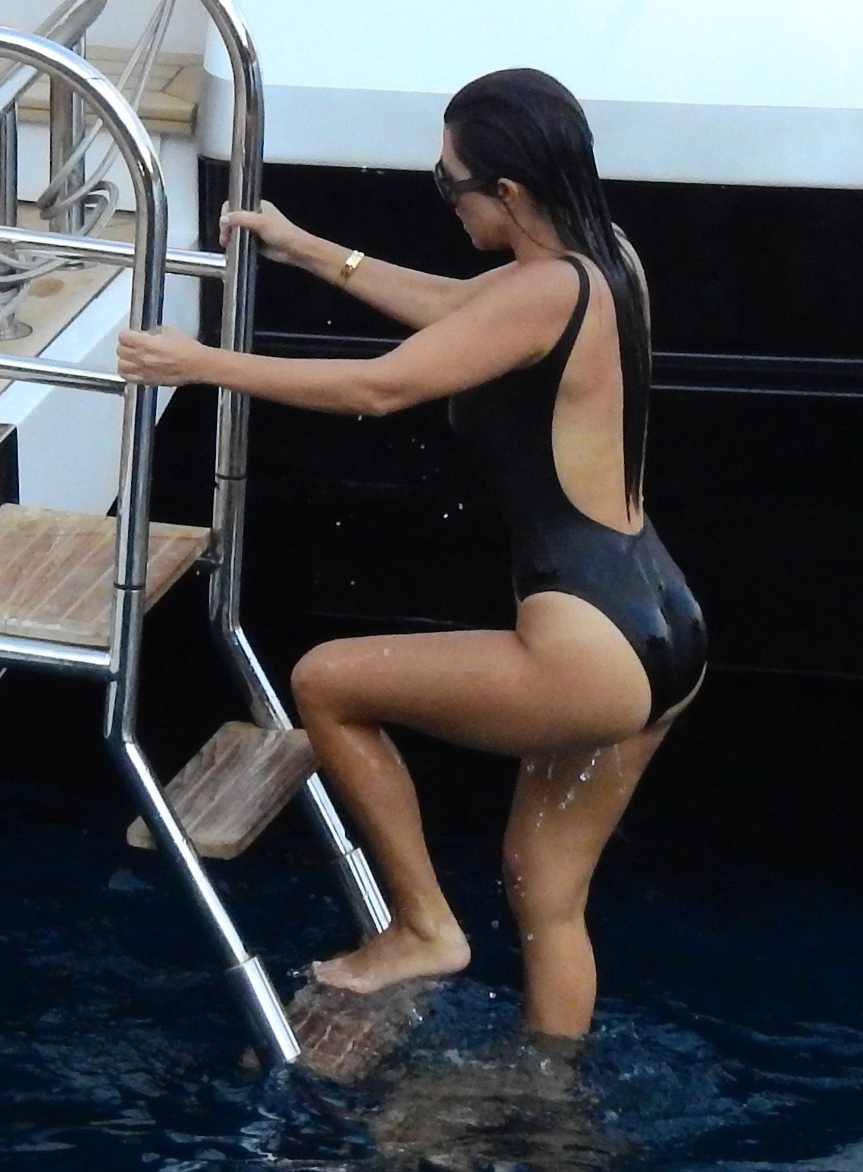 Kourtney Kardashian sexy leaks