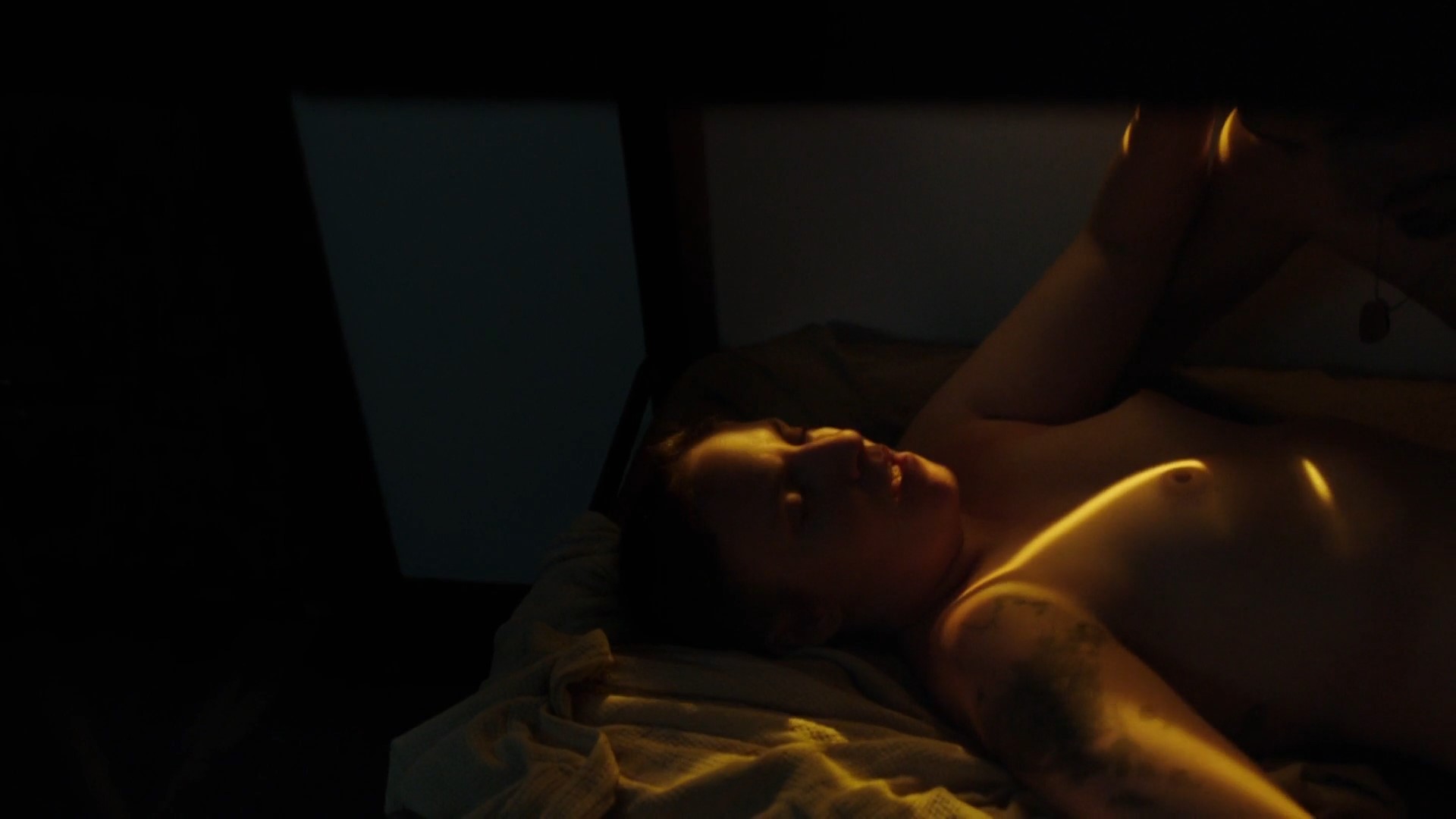Lena Dunham nude pic