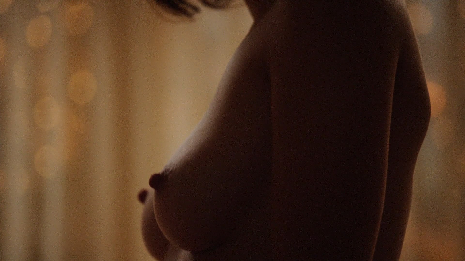 Lizzy caplan naked perky boobs scenes photo