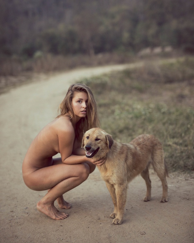nude pics of Instagram Star
