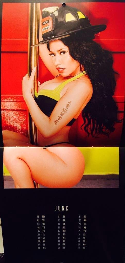 Nicki Minaj boobs