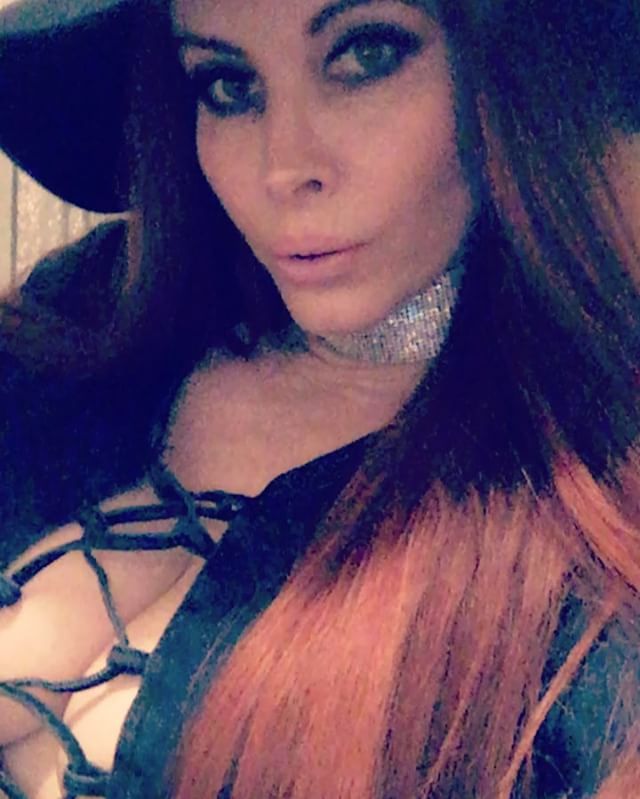 Phoebe Price hot boobs