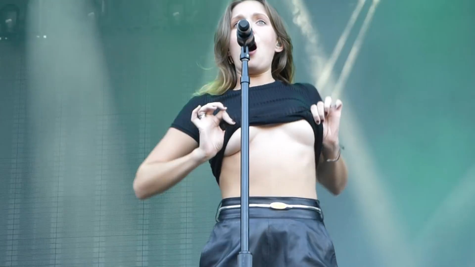 Pop Singer nude boobs