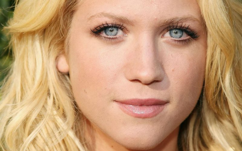 Brittany snow naked pussy up close - Real Naked Girls