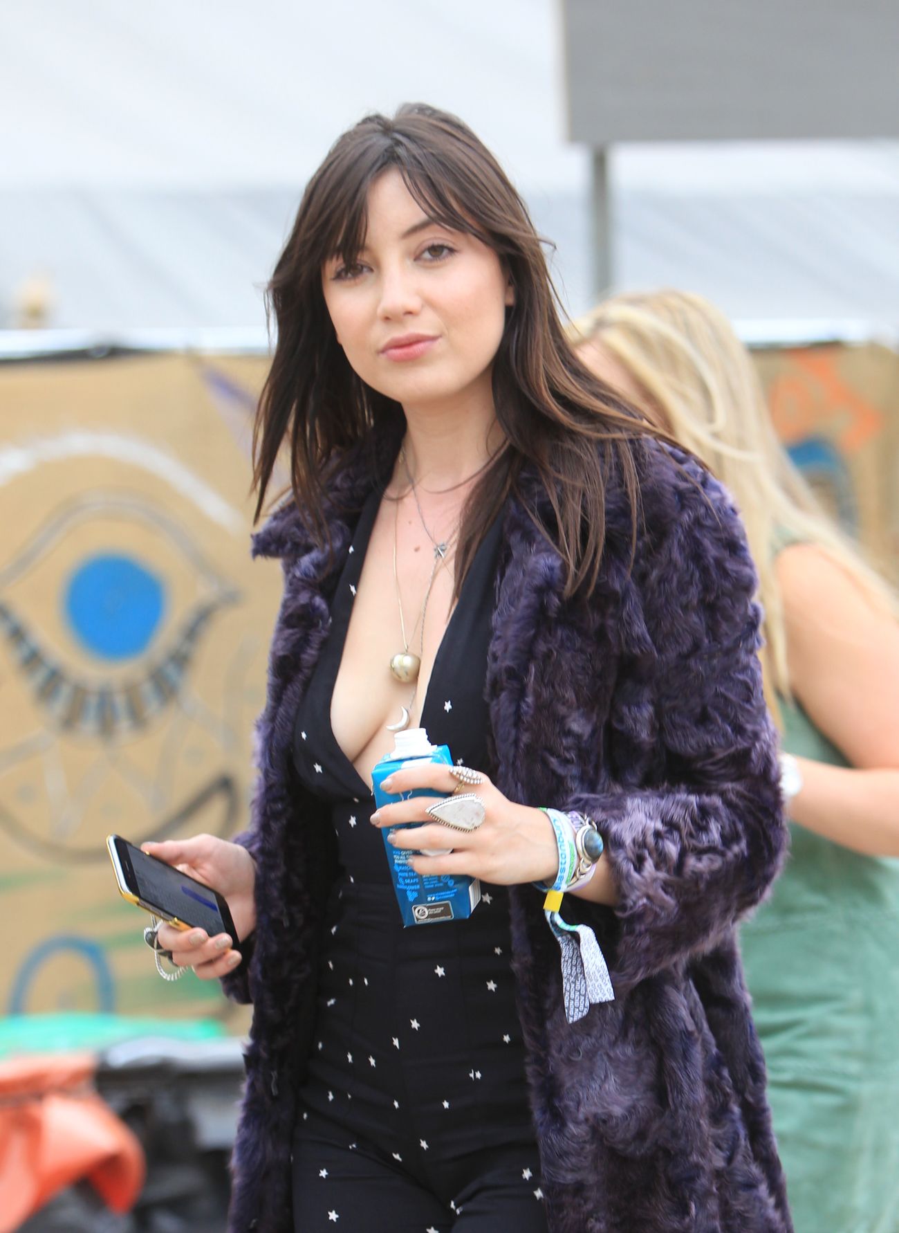 Zing Model Daisy Lowe Pussy Fappening Sauce
