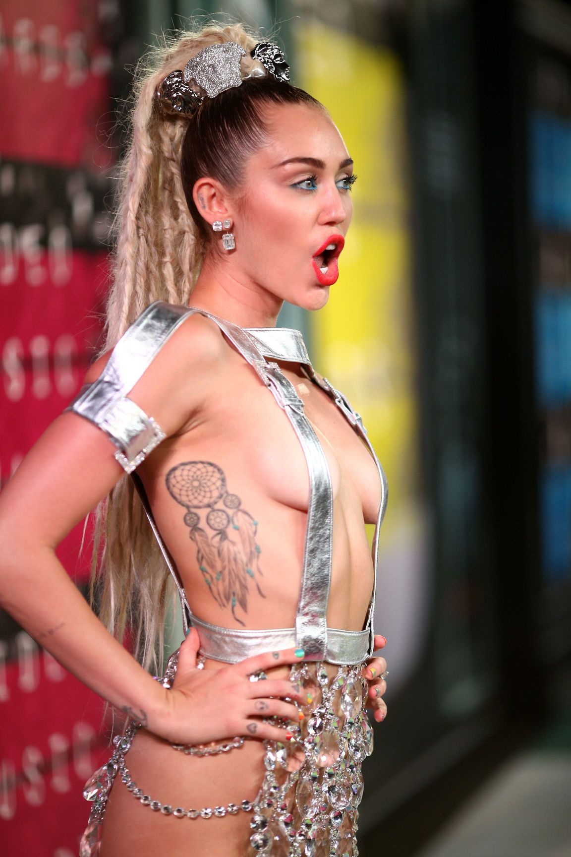 Miley Cyrus riding big cock