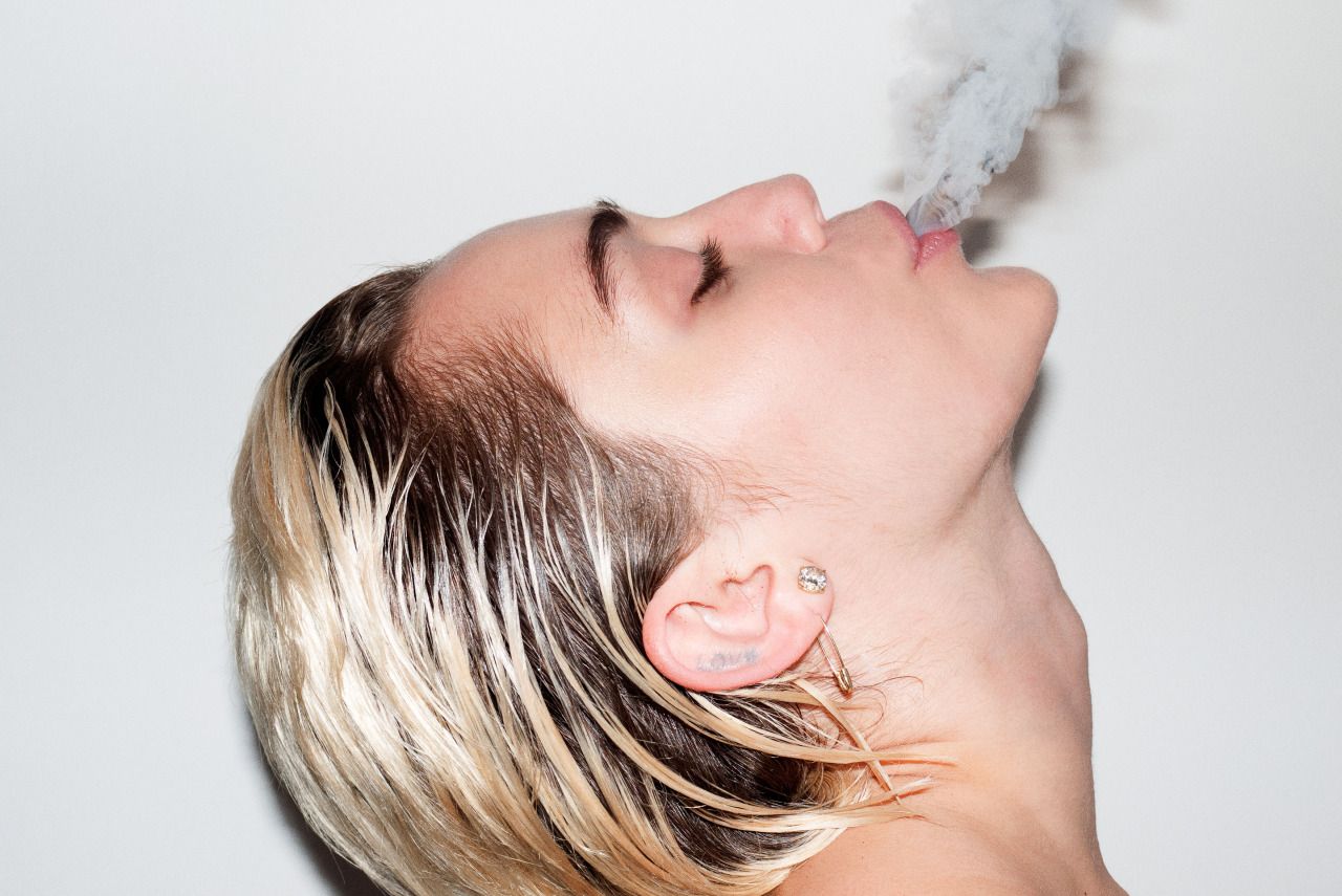 Miley Cyrus leaked nude