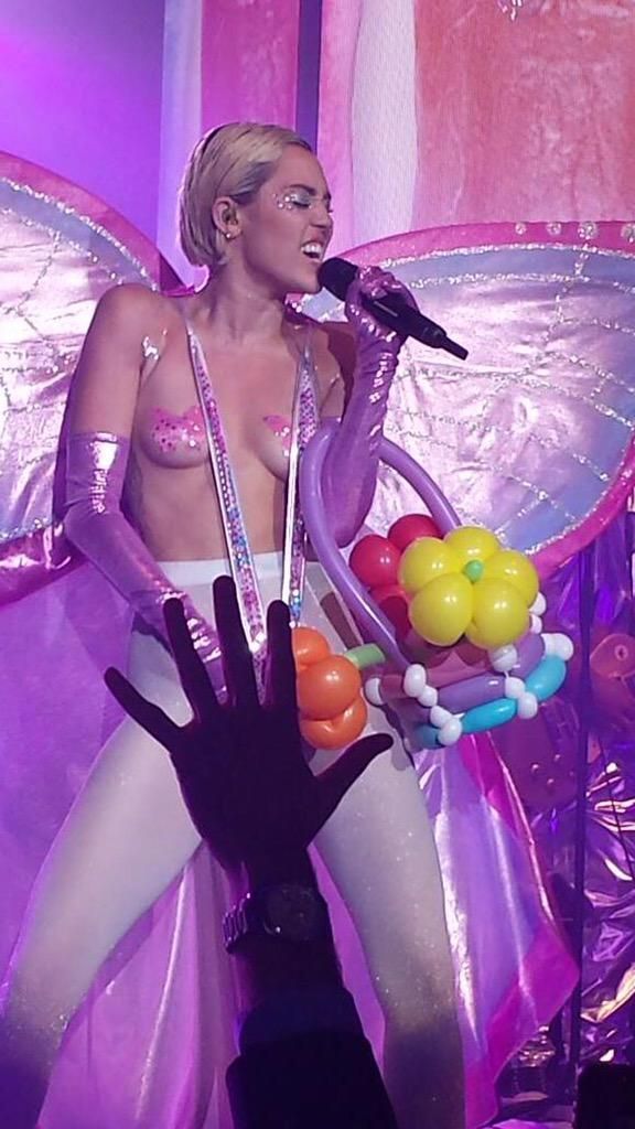Miley Cyrus sex