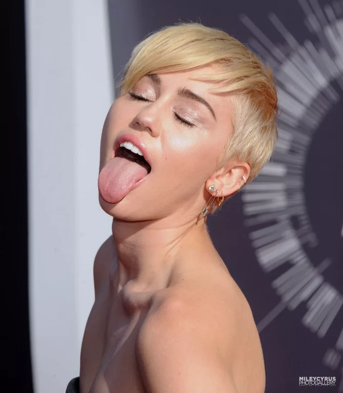 Miley Cyrus tongue out